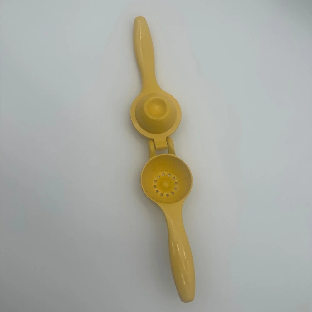 OXO Good Grips Citrus Squeezer Yellow Aluminum Hand Held Lemon Lime Juicer 9in